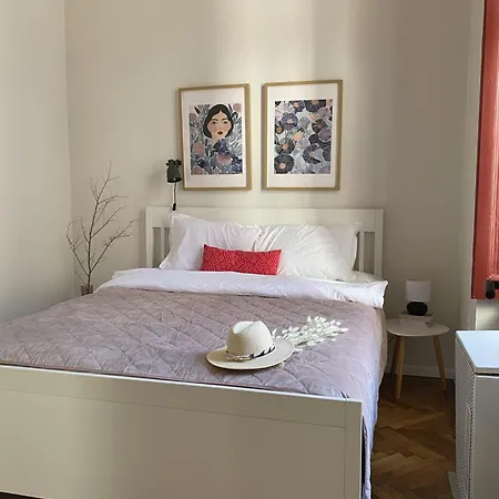 Apartment Pearl In Palace District